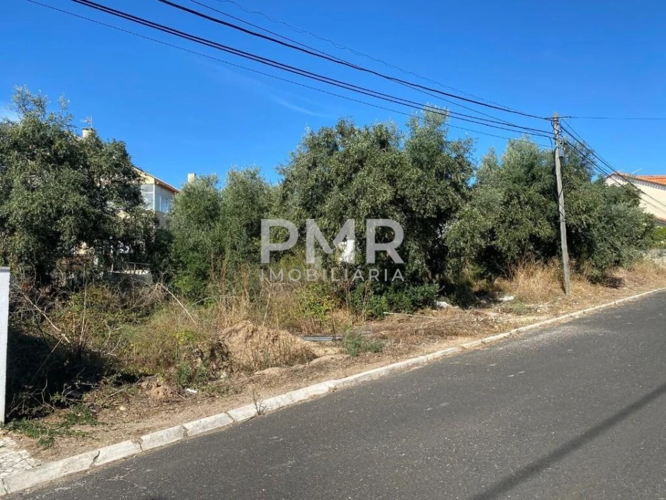 Terreno para Venda em Santa Iria de Azoia, São João da Talha e Bobadela Foto 2