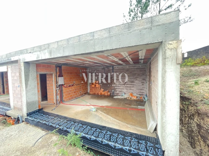 Moradia T3 para Venda em Rendufinho Foto 5