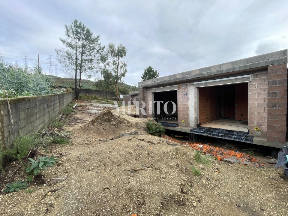 Moradia T3 para Venda em Rendufinho Foto 25