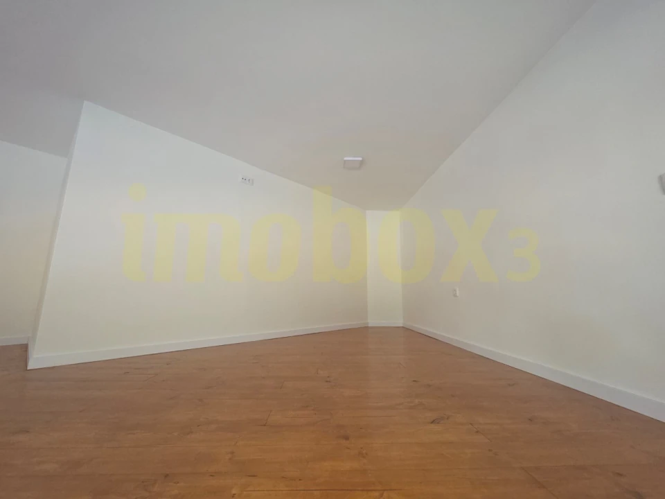 Apartamento T1 para Venda em Recardães e Espinhel Foto 4