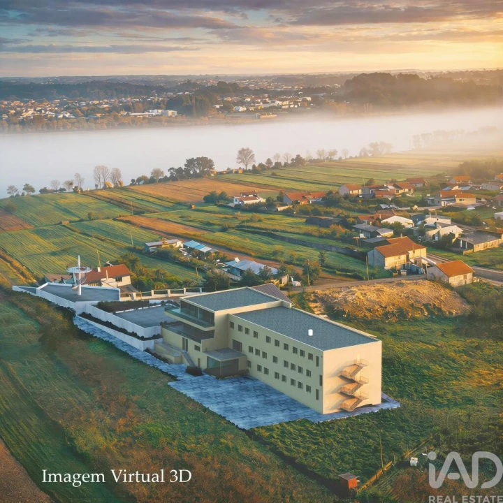 Prédio para Venda em Fermentelos Foto 1