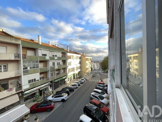 Apartamento T1 para Venda em Póvoa de Santa Iria e Forte da Casa Foto 12