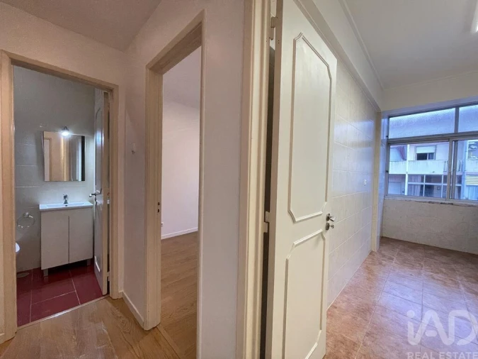 Apartamento T1 para Venda em Póvoa de Santa Iria e Forte da Casa Foto 7