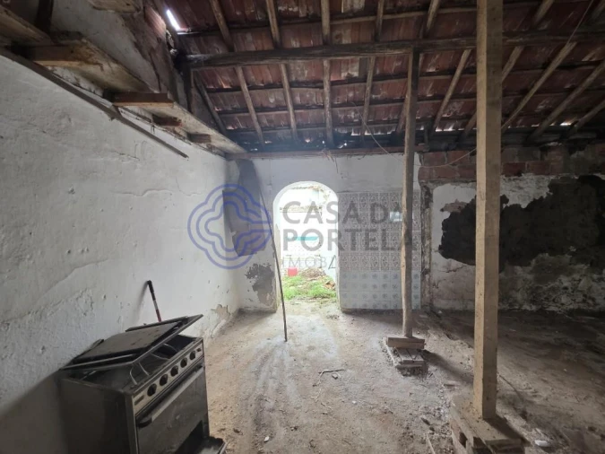 Moradia T4 para Venda em Gaeiras Foto 6