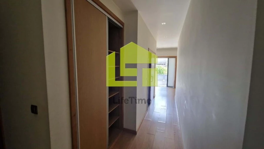 Moradia T3 para Venda em Louredo Foto 4