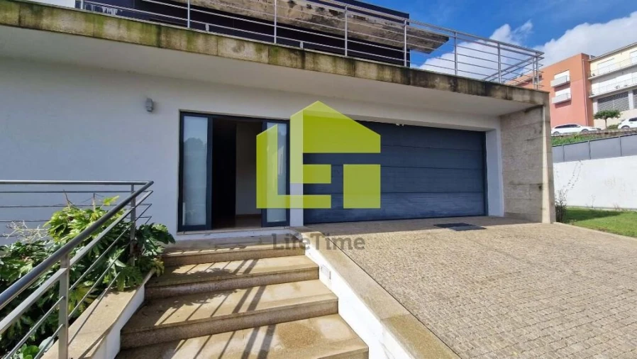 Moradia T3 para Venda em Louredo Foto 22