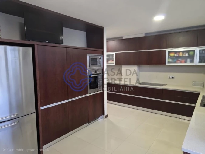 Moradia T4 para Venda em Castêlo da Maia Foto 5