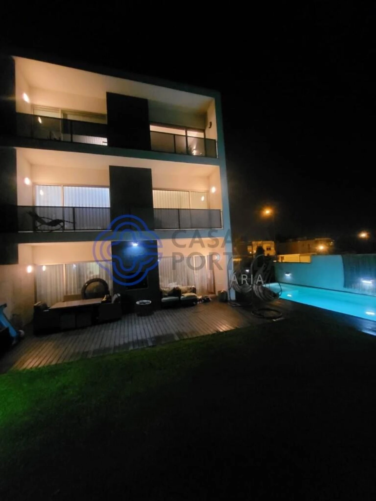 Moradia T4 para Venda em Castêlo da Maia Foto 2