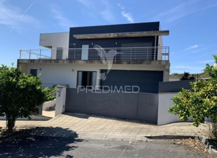 Moradia T3 para Venda em Louredo