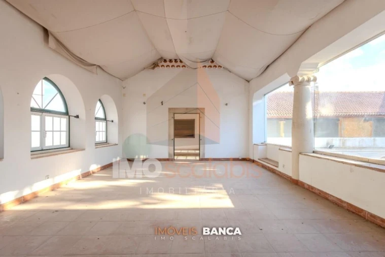 Moradia T5 para Venda em Almeirim Foto 50