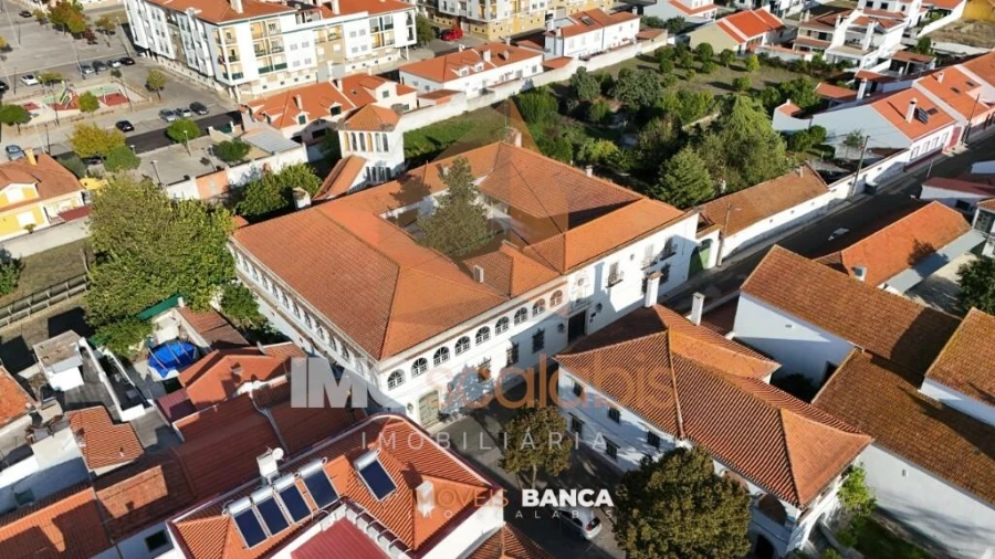 Moradia T5 para Venda em Almeirim Foto 9