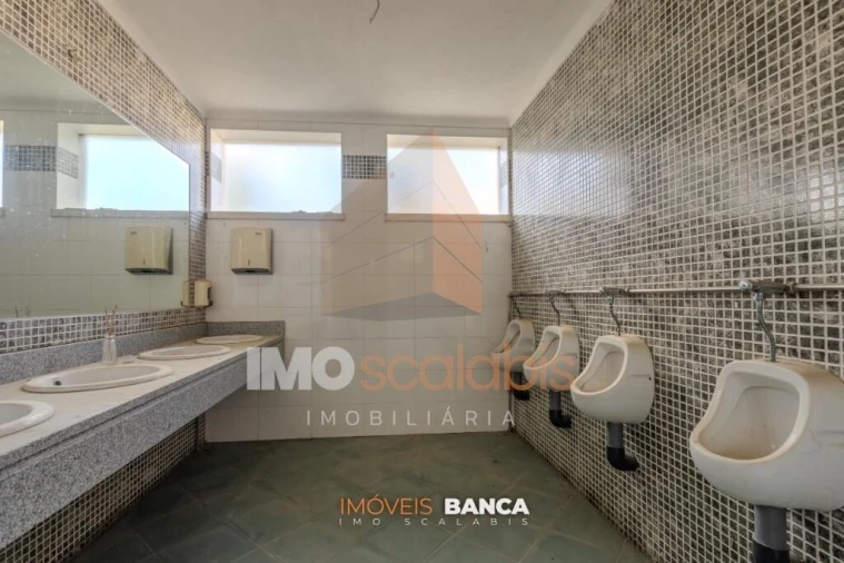 Moradia T5 para Venda em Almeirim Foto 42