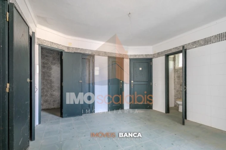 Moradia T5 para Venda em Almeirim Foto 41