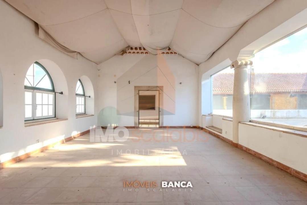 Moradia T5 para Venda em Almeirim Foto 50