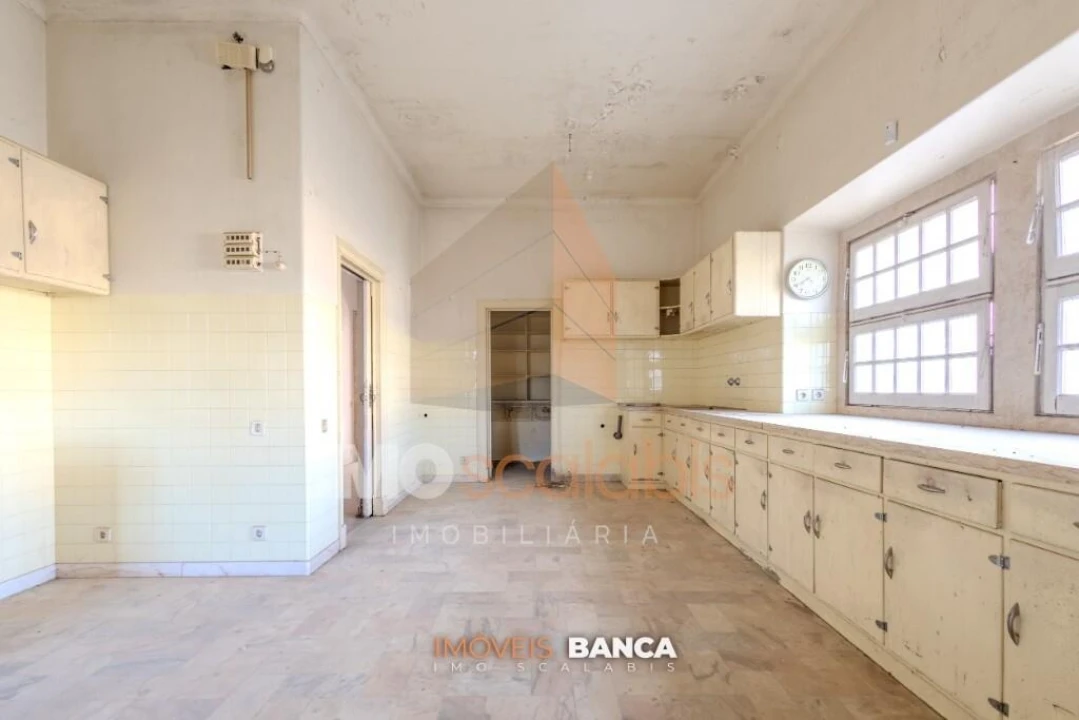 Moradia T5 para Venda em Almeirim Foto 53