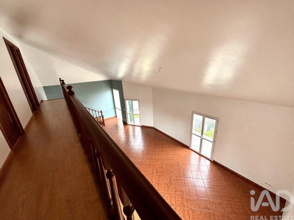 Moradia T5 para Venda em Vila Nova de Anha Foto 25