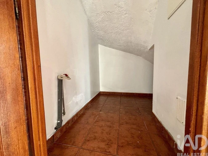 Moradia T5 para Venda em Vila Nova de Anha Foto 19