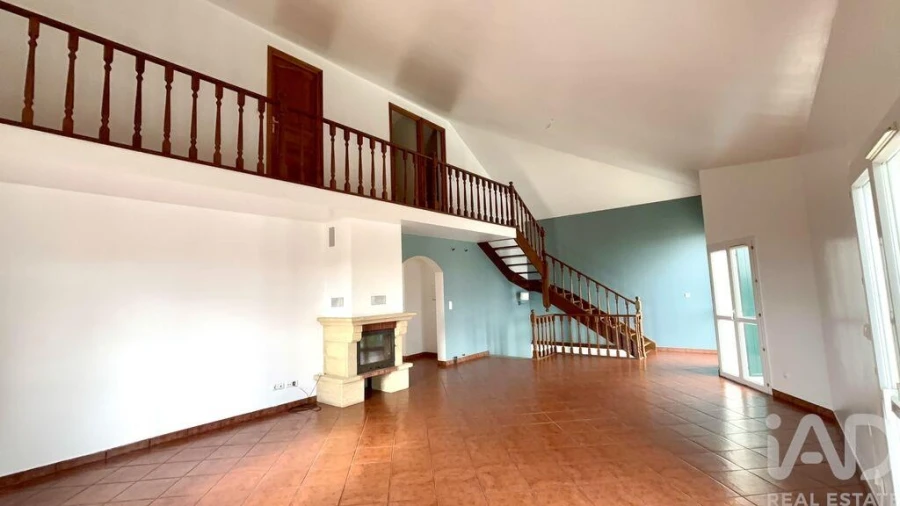 Moradia T5 para Venda em Vila Nova de Anha Foto 22