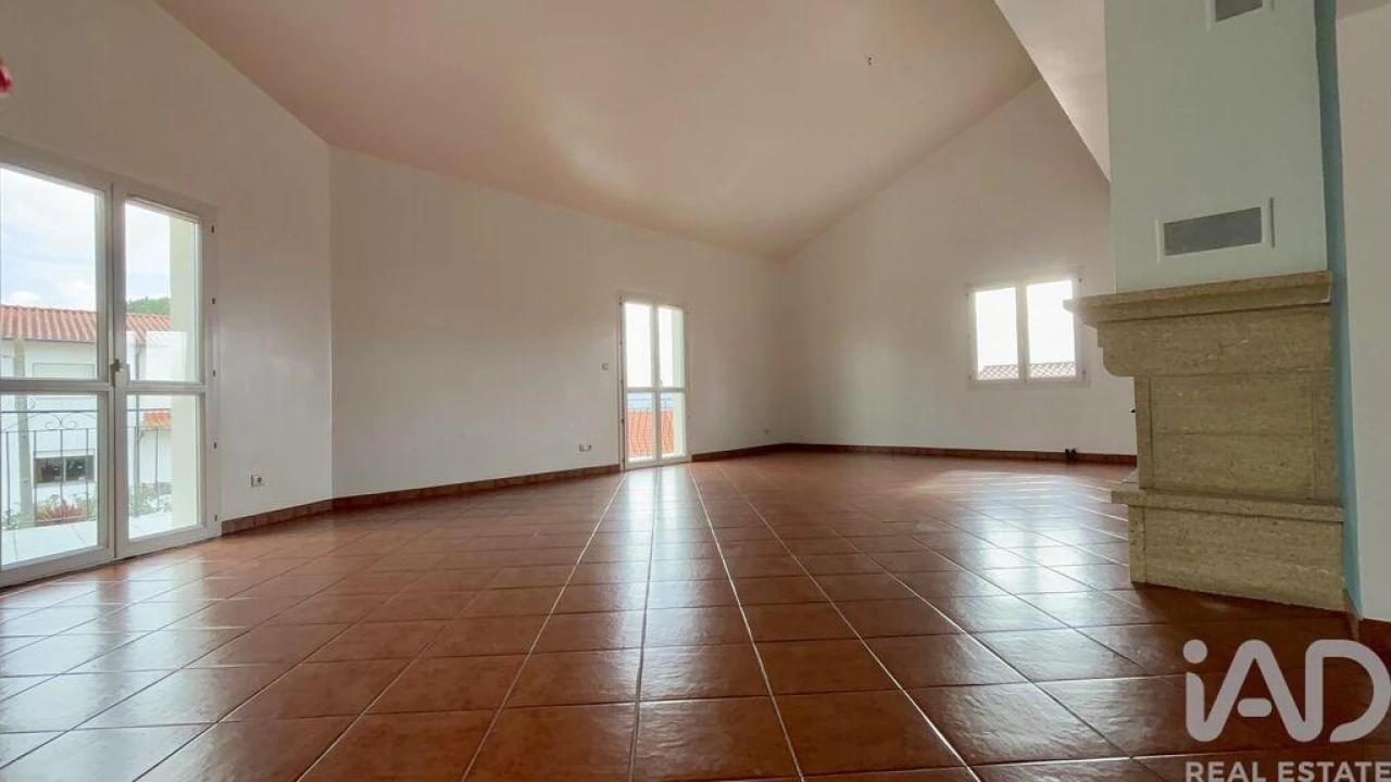 Moradia T5 para Venda em Vila Nova de Anha Foto 21