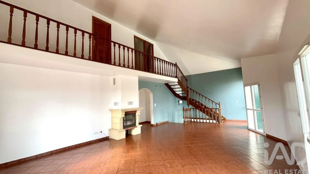 Moradia T5 para Venda em Vila Nova de Anha Foto 22