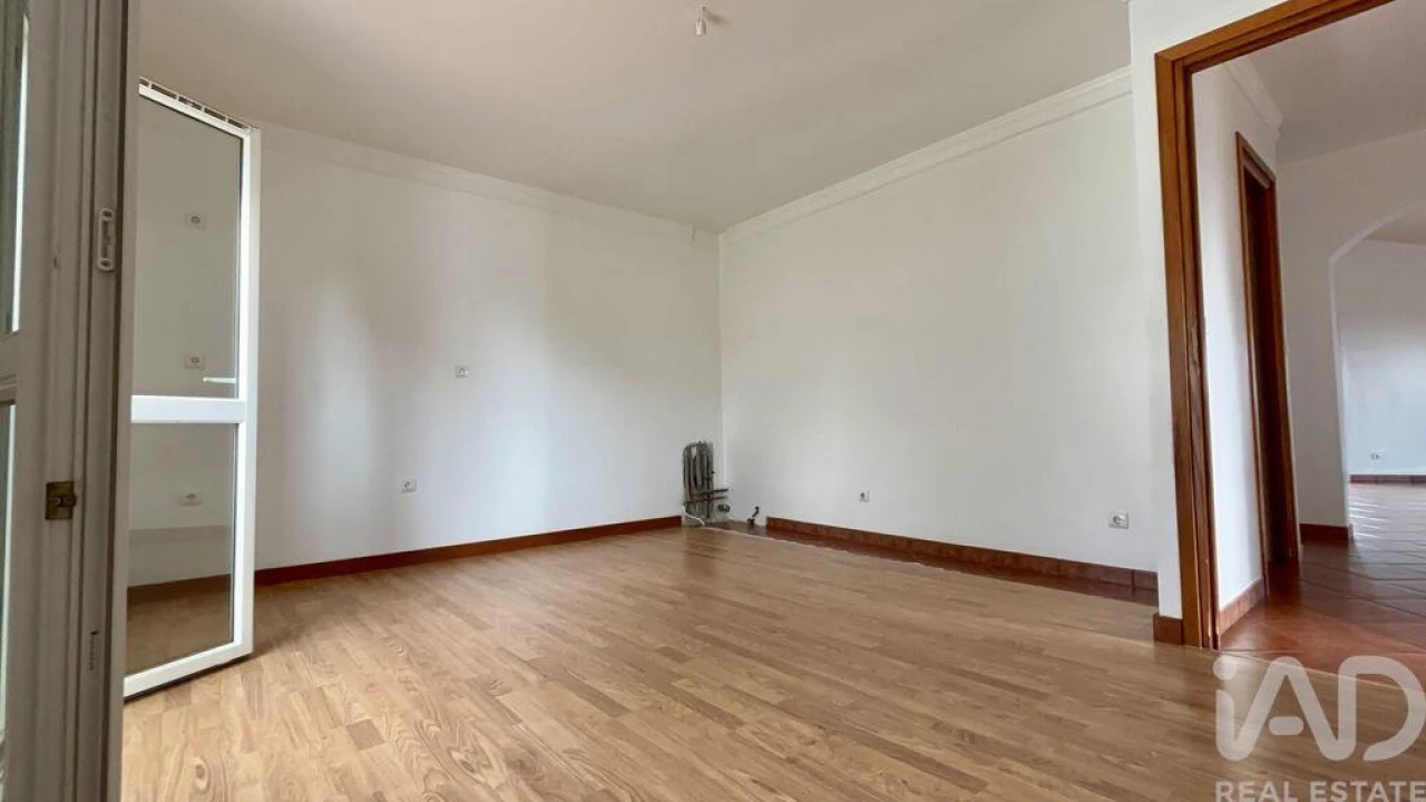 Moradia T5 para Venda em Vila Nova de Anha Foto 36