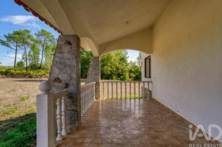 Moradia T5 para Venda em São Pedro de Tomar Foto 3