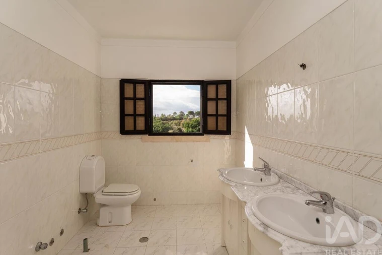 Moradia T5 para Venda em São Pedro de Tomar Foto 26