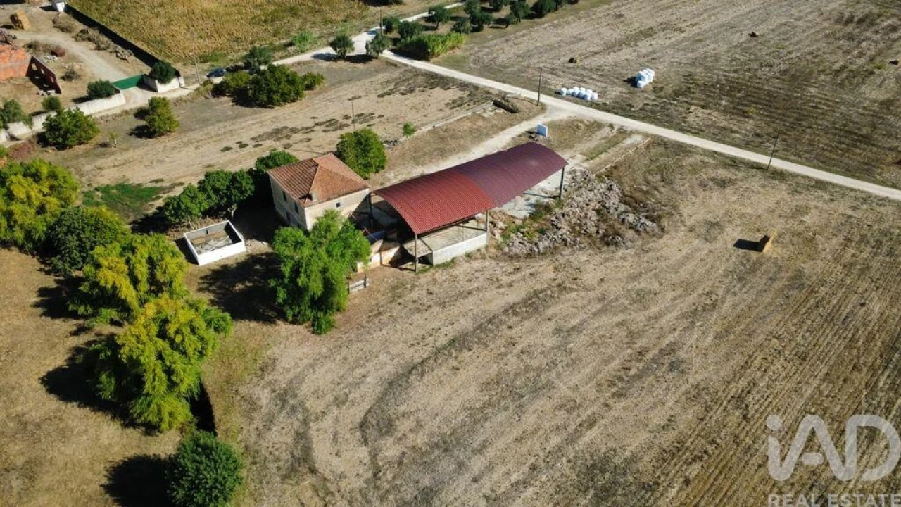 Quinta T4 para Venda em Chancelaria Foto 1