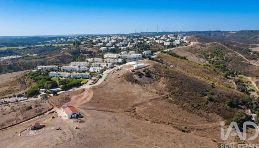 Terreno para Venda em Budens Foto 3
