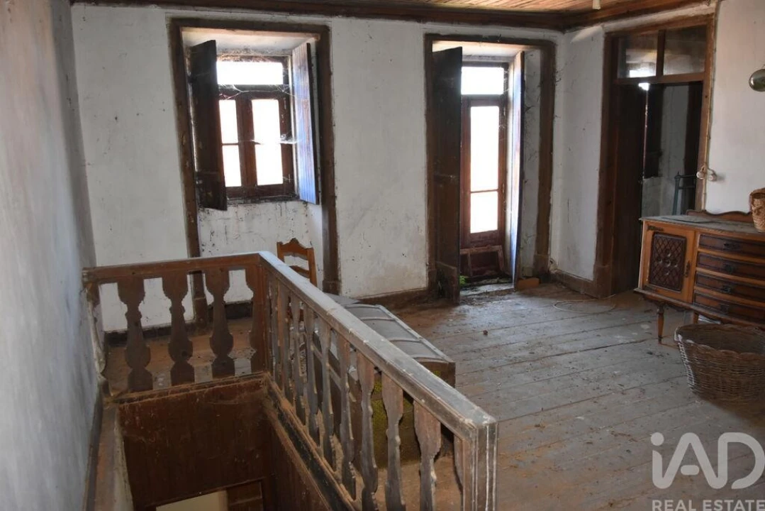 Moradia T5 para Venda em Chãos Foto 20