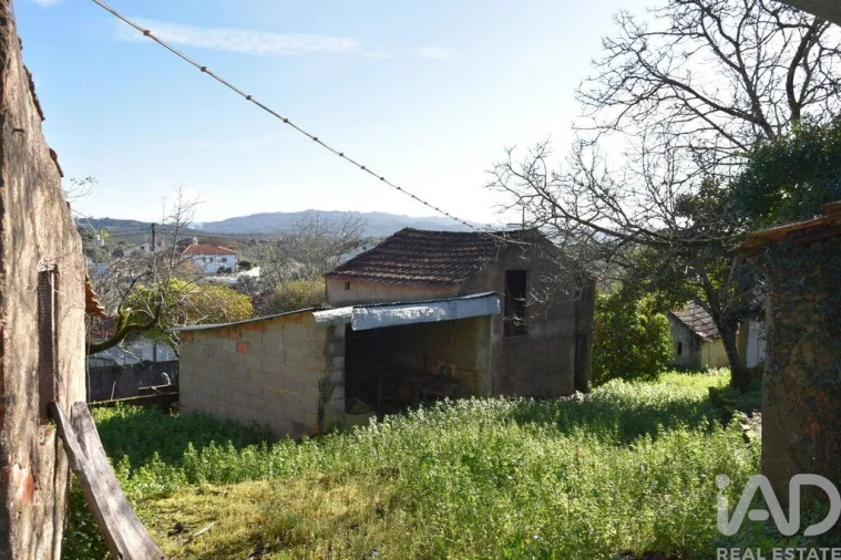 Moradia T5 para Venda em Chãos Foto 16