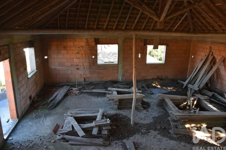 Moradia T5 para Venda em Chãos Foto 27