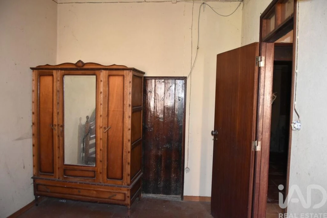 Moradia T5 para Venda em Chãos Foto 23