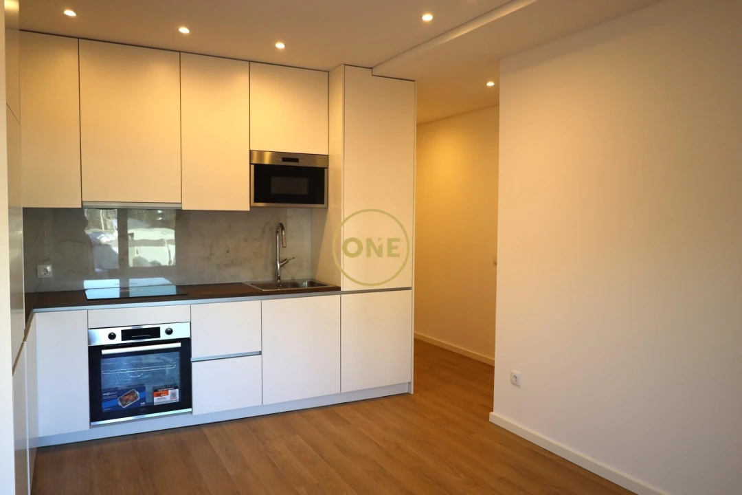 Apartamento T1 para Venda em Vila Nova de Famalicão e Calendário Foto 1