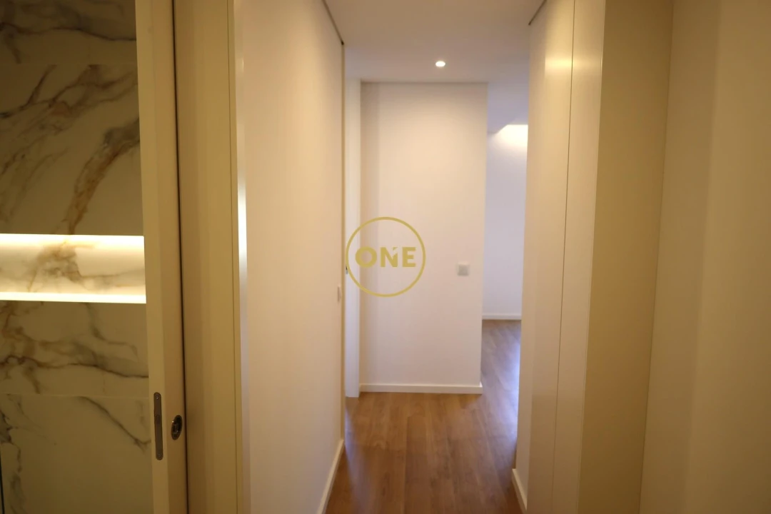 Apartamento T1 para Venda em Vila Nova de Famalicão e Calendário Foto 5