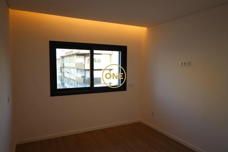 Apartamento T1 para Venda em Vila Nova de Famalicão e Calendário Foto 8