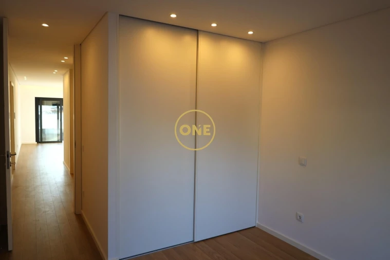 Apartamento T1 para Venda em Vila Nova de Famalicão e Calendário Foto 16