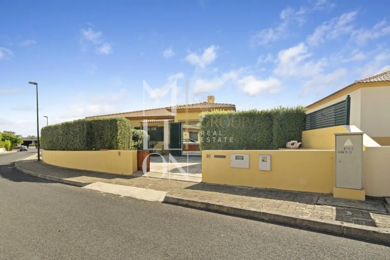 Moradia T3 para Venda em Porto Santo Foto 2