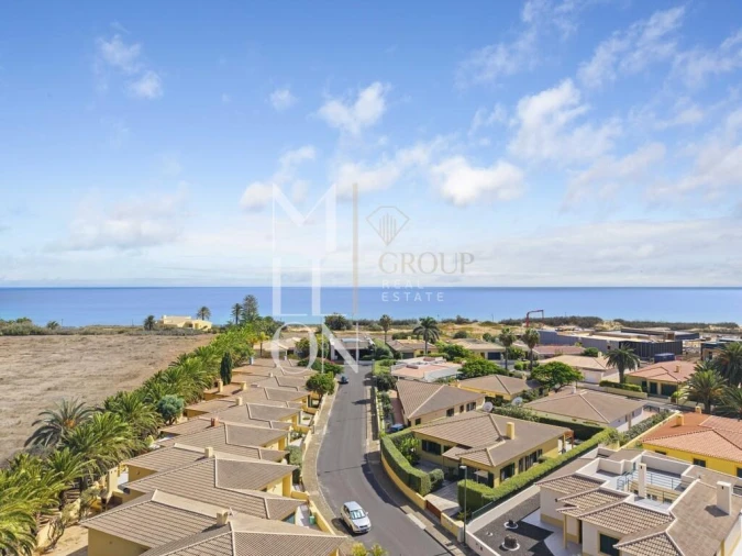 Moradia T3 para Venda em Porto Santo Foto 48
