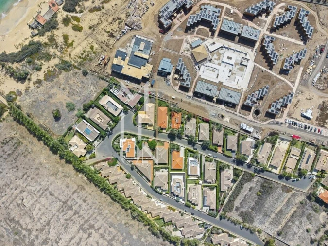 Moradia T3 para Venda em Porto Santo Foto 42