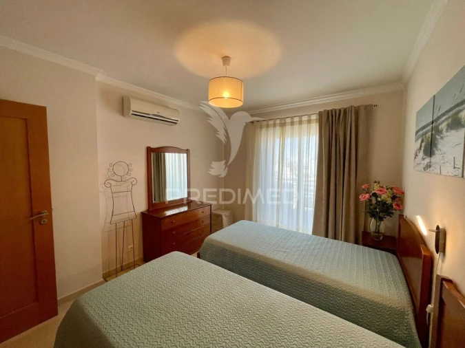 Apartamento T2 para Venda em Portimão Foto 12