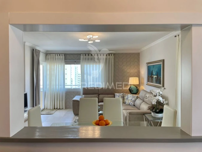 Apartamento T2 para Venda em Portimão Foto 4