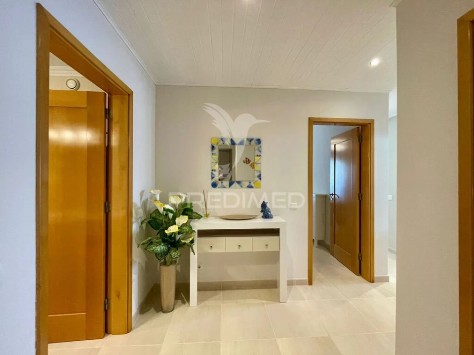 Apartamento T2 para Venda em Portimão Foto 18