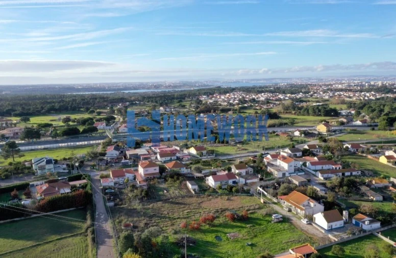 Terreno para Venda em Santo Antonio da Charneca Foto 6