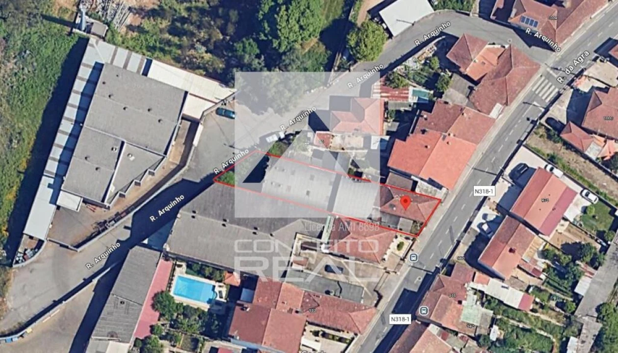 Prédio para Venda em Milheiros Foto 1