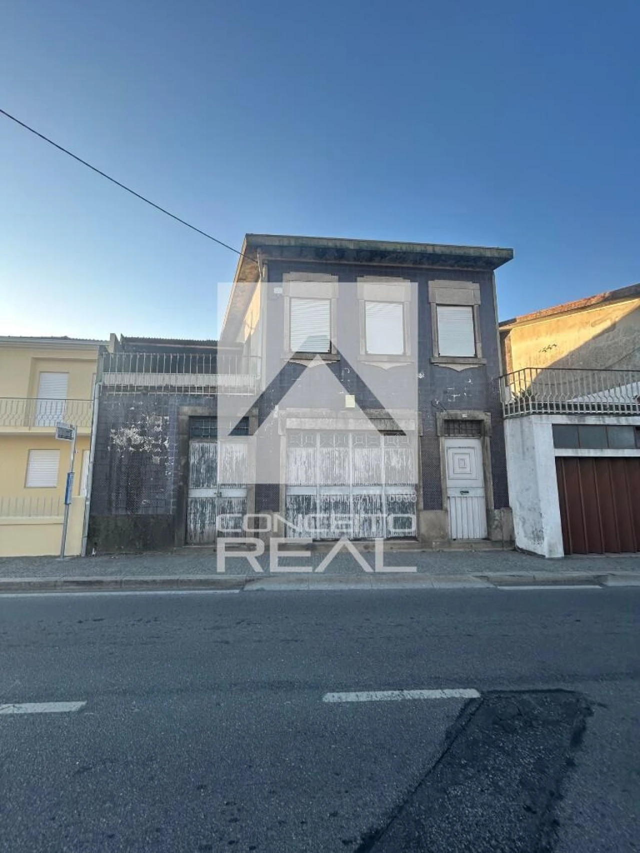 Prédio para Venda em Milheiros Foto 13