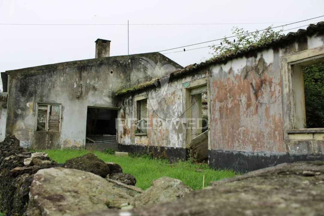 Moradia T3 para Venda em Posto Santo Foto 12