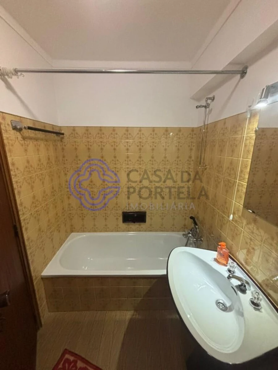 Apartamento T3 para Venda em Cepões, Meijinhos e Melcões Foto 7