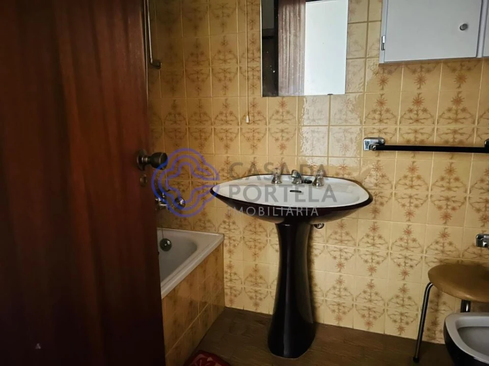 Apartamento T3 para Venda em Cepões, Meijinhos e Melcões Foto 9