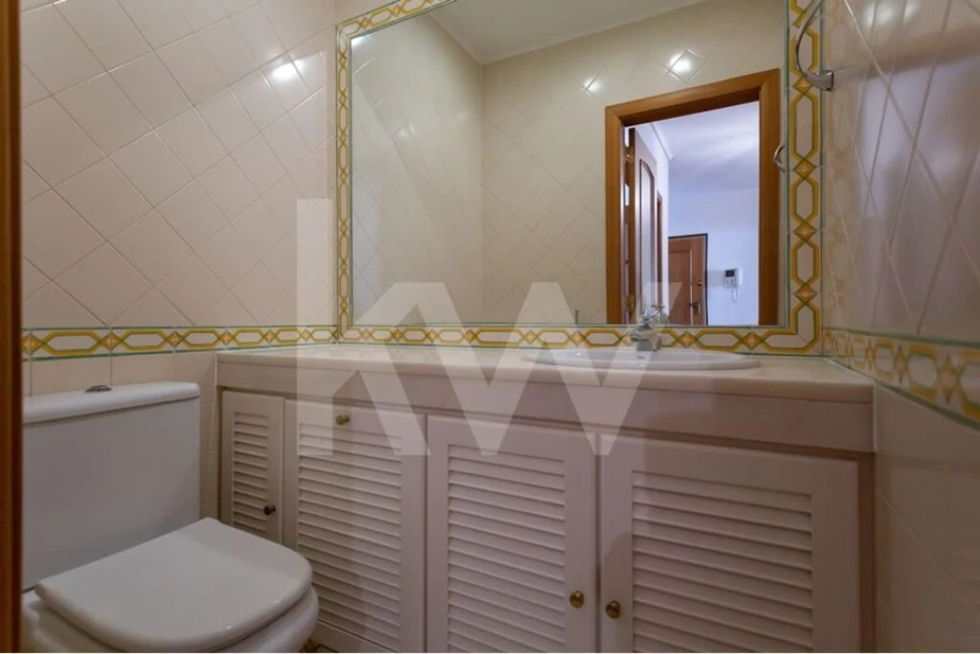 Apartamento T3 para Venda em Carcavelos e Parede Foto 19
